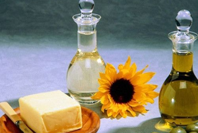 AQTA: “Azərbaycana idxal olunan bütün yağlar yüksək riskli məhsullar kateqoriyasına aiddir”