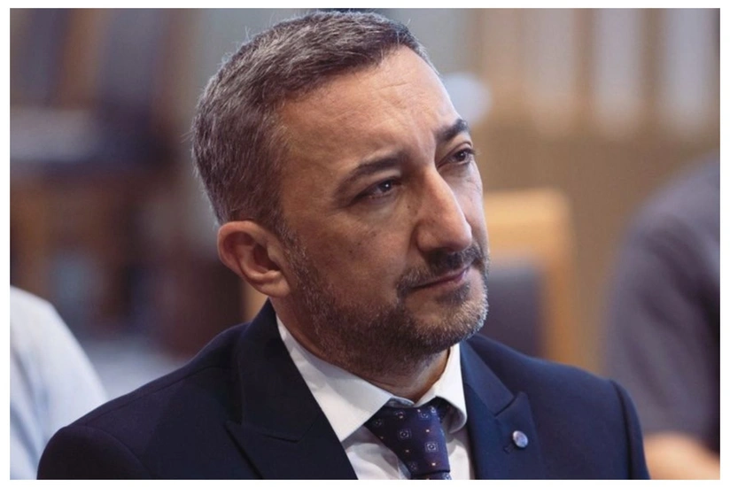 Rövşən Əmircanov: "Qızılın bir unsiyası 4 000 dollara qədər bahalaşa bilər"