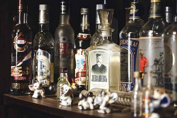 Rusiyadan ən çox araq idxal edən ölkələr: Siyahıda Azərbaycan da var