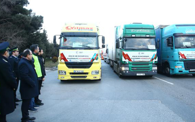 Azərbaycandan Türkiyəyə 20 TIR humanitar yardım göndərildi