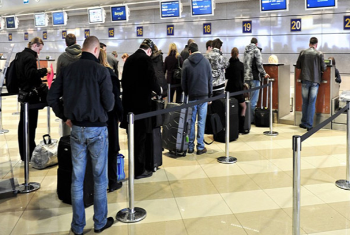 Rusiyalılar fantastik qiymətə bilet alıb - ÖLKƏDƏN ÇIXIRLAR