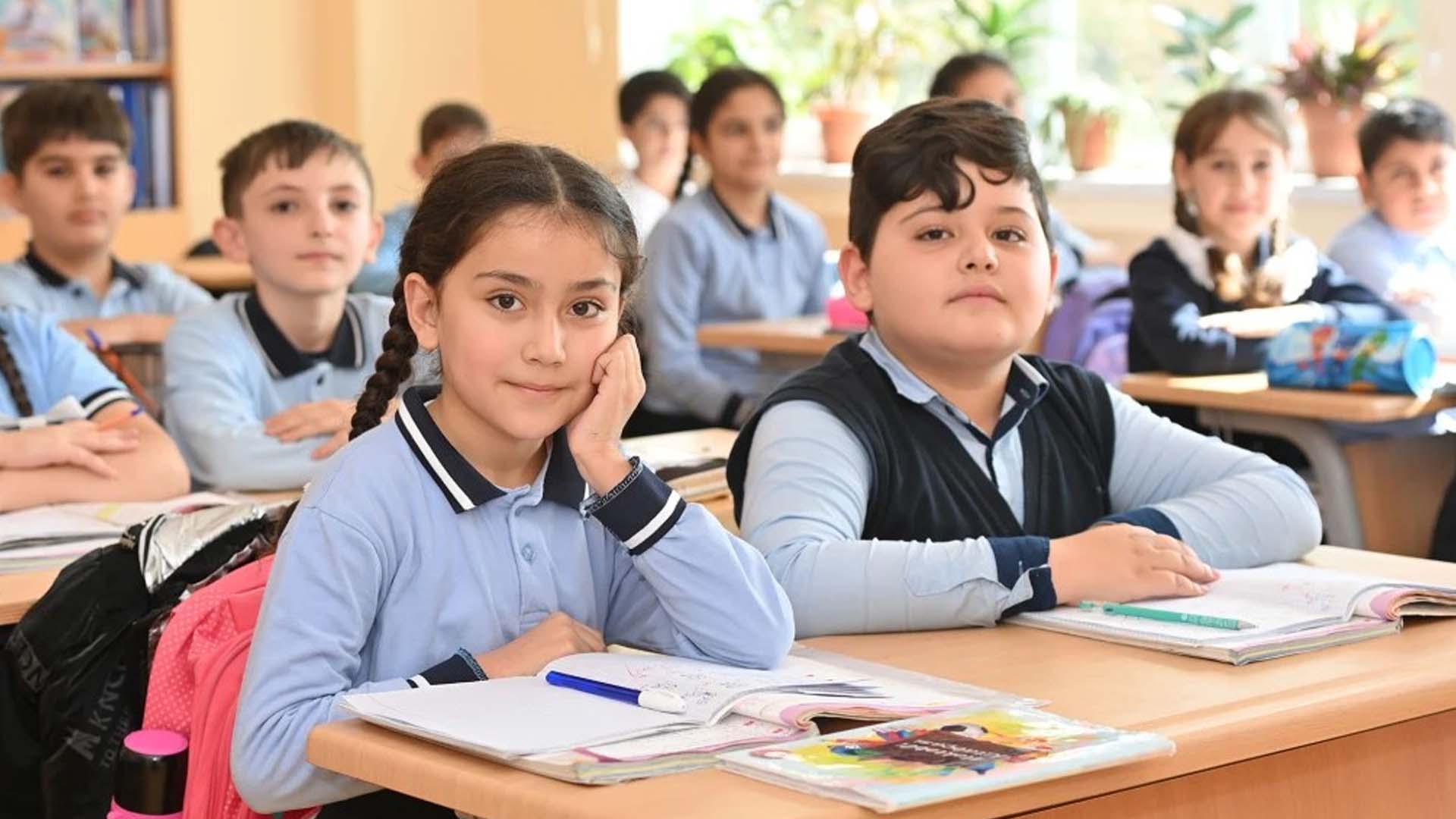 Bu şagirdlərə pulsuz məktəbli formaları veriləcək