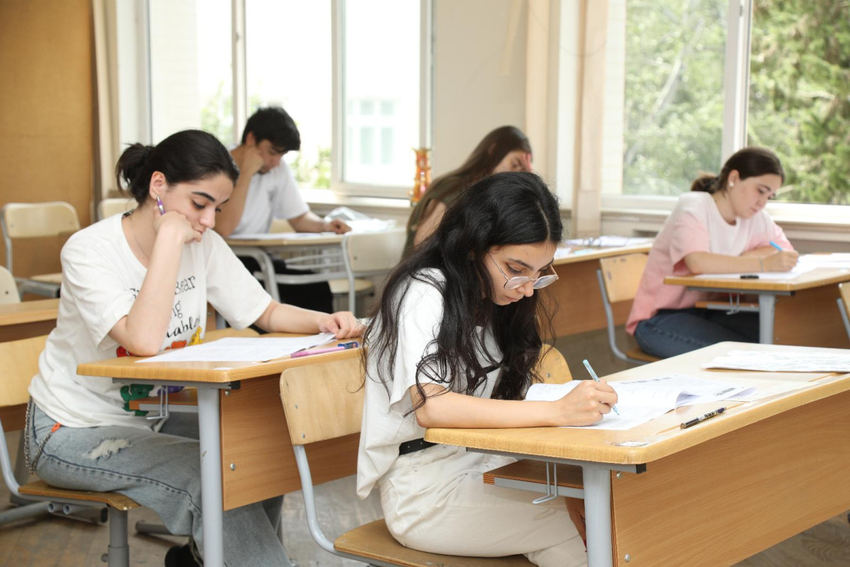 Ali məktəblərə, kolleclərə, magistraturaya qəbul imtahanları üçün yeni tariflər müəyyənləşib - CƏDVƏL