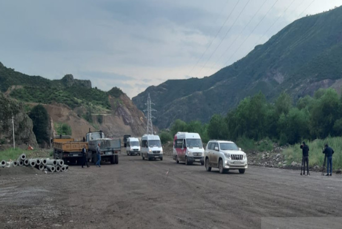 Laçın şəhərinə növbəti köç - YOLA DÜŞDÜ