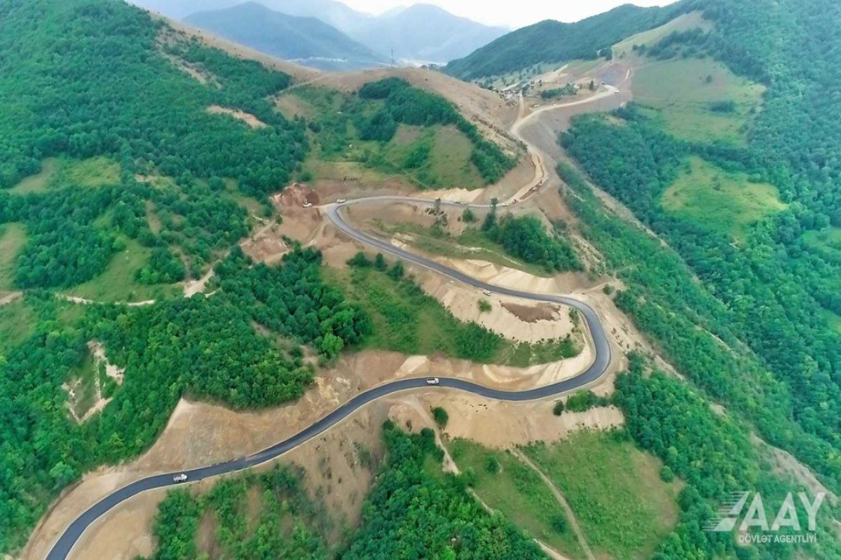 Laçın şəhərinə daxil olmadan yeni avtomobil yolunun tikintisi yekunlaşır - FOTO