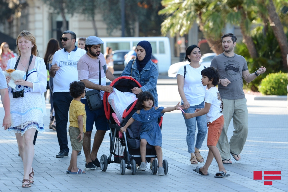 Bu ilin 5 ayında Azərbaycana 469 minə yaxın əcnəbi gəlib