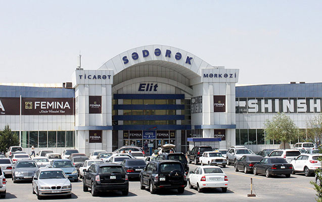 “Sədərək” Ticarət Mərkəzində yanğın olub