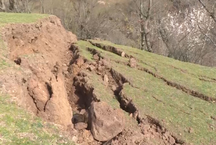 Badamdar, Masazır, Günəşli, Zığ və Nübar ərazilərində sürüşmə ilə bağlı - MƏNFİ VƏZİYYƏT YARANIB