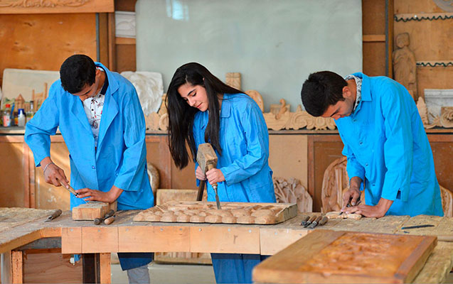 Bu müəssisələrdə qiyabi təhsil ləğv edilir