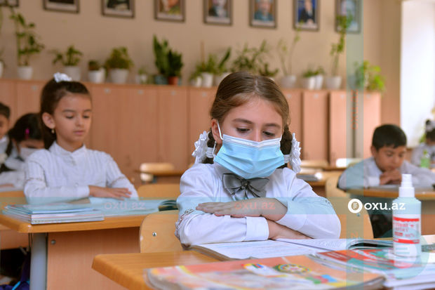 Nazirlikdən Bakı və Abşeronda məktəblilər arasında virus yayılması ilə bağlı AÇIQLAMA