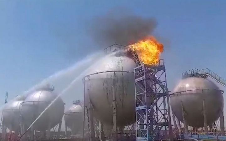 Etilen-Polietilen Zavodunda yanğın. Nazir müavini əraziyə gedib