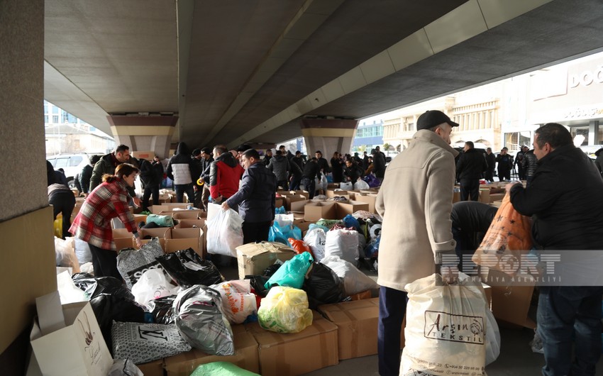 Bakıda daha bir neçə ünvanda Türkiyə üçün yardımların toplanmasına başlanılıb - SİYAHI