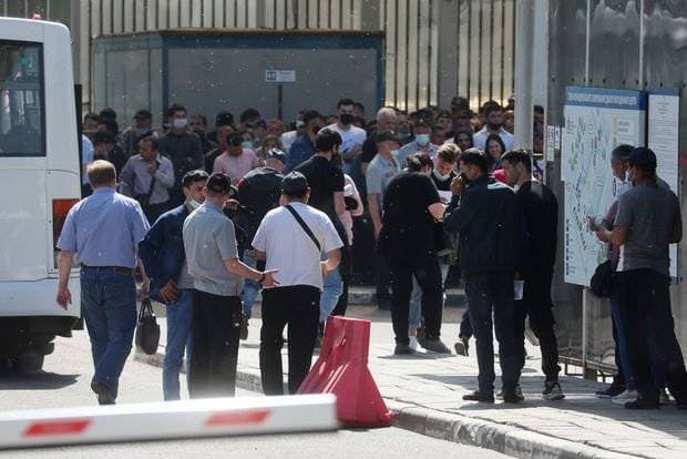 Rusiyaya işləməyə gedənlər üçün yeni qanun