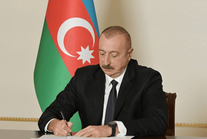 Təhsil Nazirliyinin adı dəyişdirildi - FƏRMAN