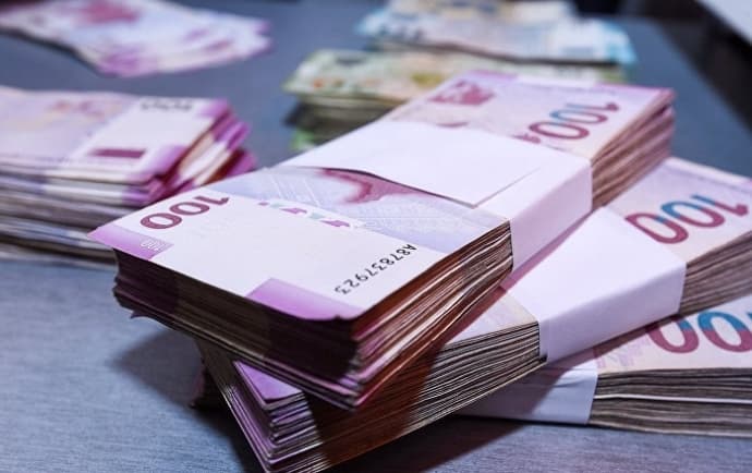 Ölkədə ən çox maaşı onlar alır